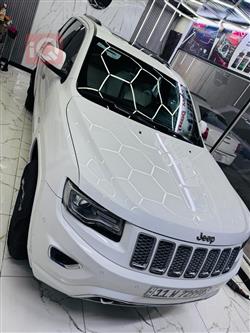 جیپ گراند شیرۆکی